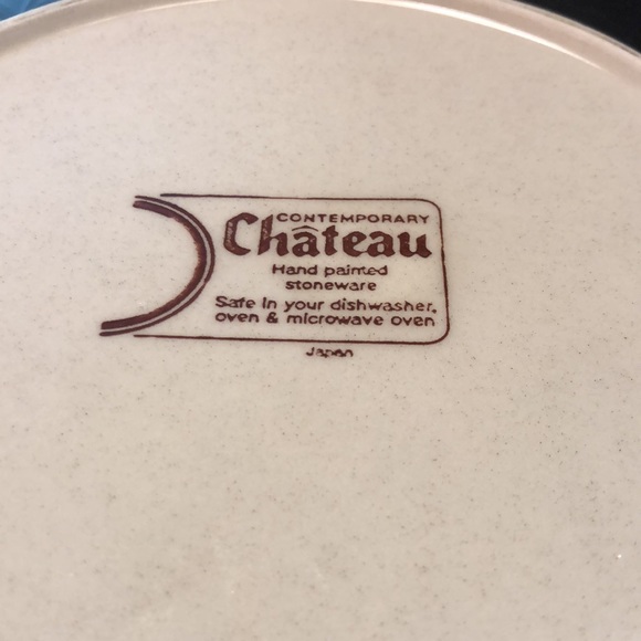 DONATED Vintage Contemporary Chateau Stoneware Hand Painted Casserole - Picture 3 of 3